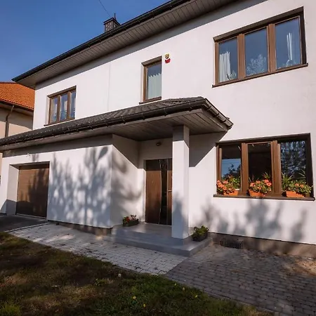Dom Brodzik Villa Varsovie